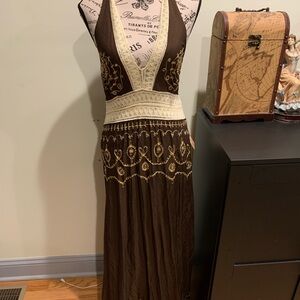 Uluwatu brown and cream maxi dress with lace detailing, halter neck size small